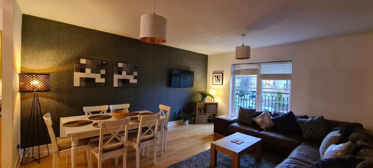 Pass The Keys Spacious 3Beds Flat Near City Centre - Free Parking EDI Exterior photo